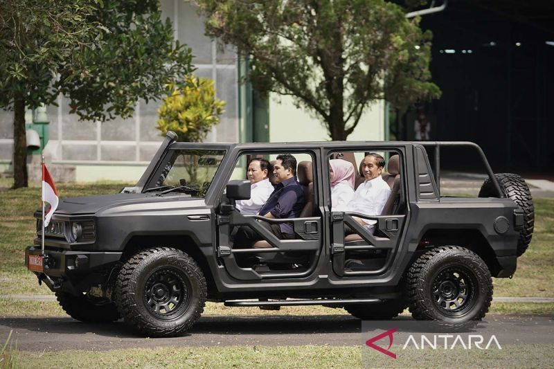 Cakep dan Garang! Mobil Tempur Pindad Maung 4x4 Karya Anak Bangsa