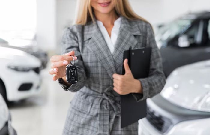 5 Tips Bagi Anda yang Gaji UMR tapi Pengen Punya Mobil dan Gak Perlu Nebeng Mulu