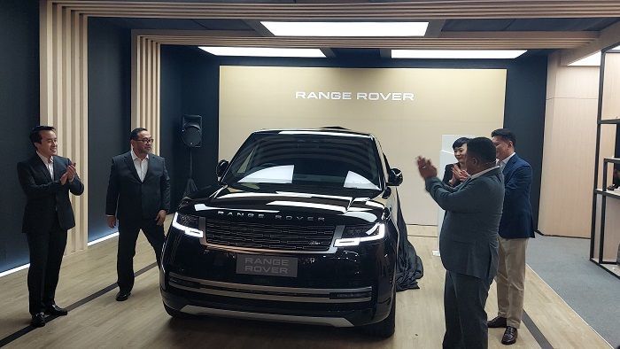 Range Rover PHEV Hadir sebagai Kendaraan Mewah, Nyaman, dan Ramah Lingkungan di Indonesia