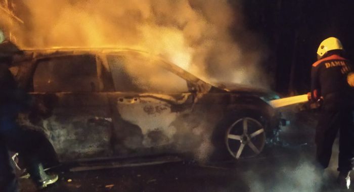 Mobil Honda CRV Milik Warga Surabaya Terbakar di Hutan Arak-arak Bondowoso, Ini Penyebabnya