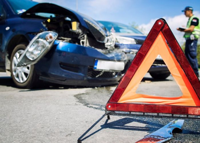 Terkuak! Mobil Lexus Berpelat Kedubes yang Tabrak 4 Orang di Jakut pakai Pelat Asli