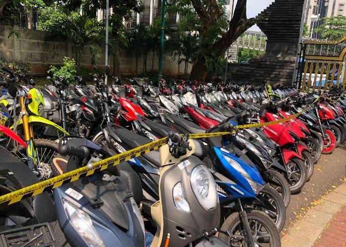 Polda Metro Pamerkan Ratusan Kendaraan Baru Hasil Curian Libatkan Oknum TNI AD, Ada 214 Unit Motor