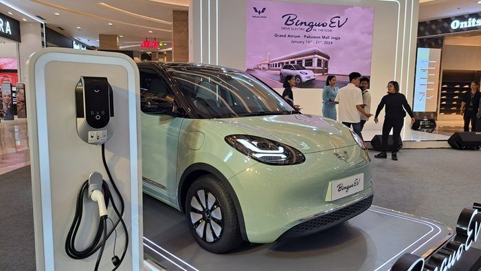 Harga Mobil Listrik Wuling Binguo EV Terbaru 2024, Mulai Rp300 Jutaan Aja!