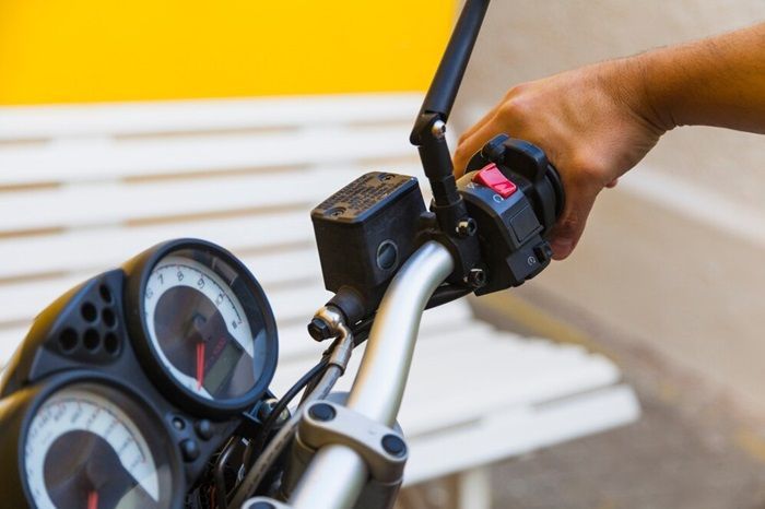 Mengenal Fungsi Minyak Rem pada Motor  dan Jenisnya, Wajib Simak!