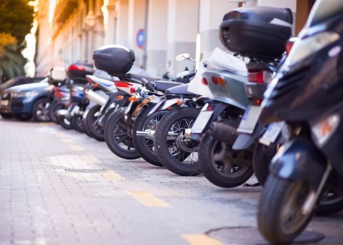 Dear Warga Depok yang Mau Mudik, Kendaraannya Bisa Dititip ke Kantor Polisi, Ini Syaratnya!