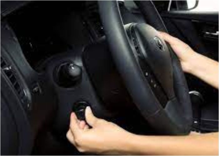 Mengenal Pengertian Fitur Tilt Steering pada Mobil beserta Kegunaannya!