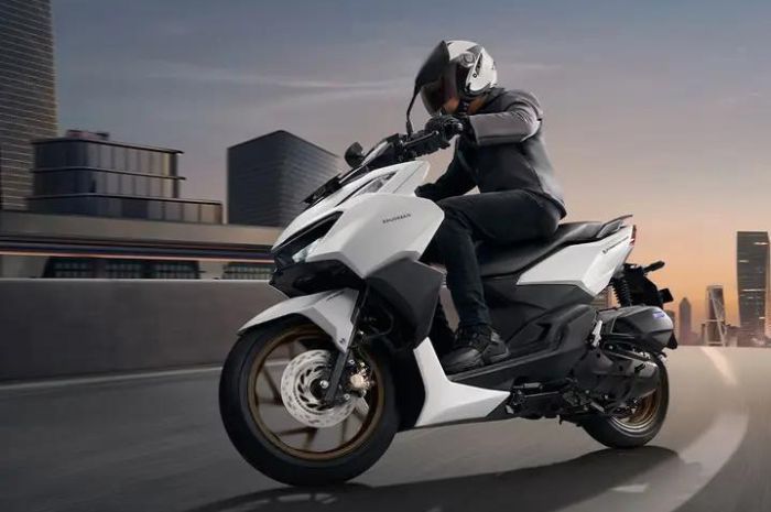 5 Perbandingan Honda Vario 125 dan 160 Terbaru 2024, Mending yang Mana?