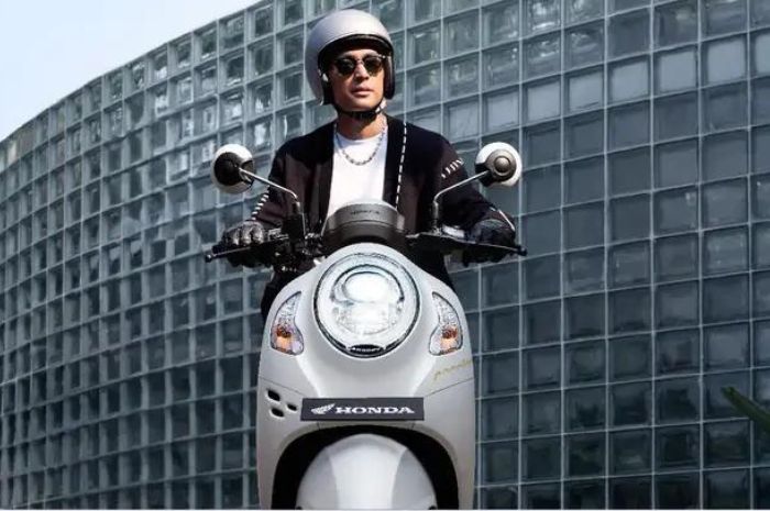 Harga Kredit Honda Scoopy 2024 Terbaru Semua Tenor