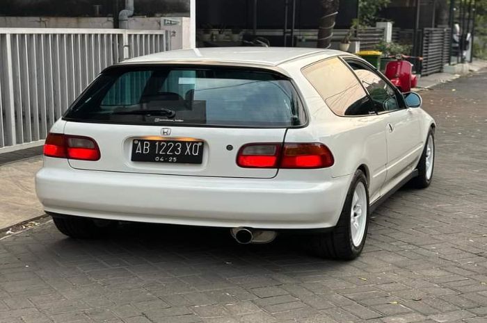 5 Rekomendasi Mobil Era 90an yang Masih Cocok Digunakan oleh Anak Muda Masa Kini