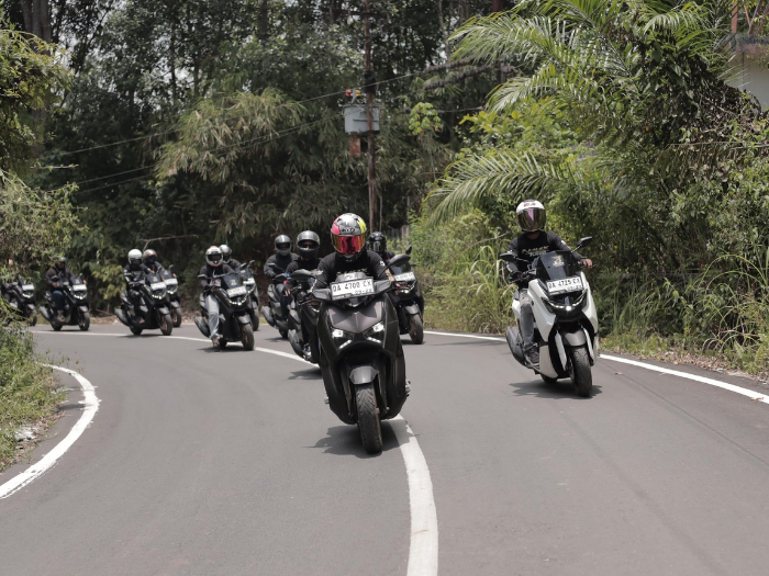 Dear Newbie, Ini 5 Tips Aman Touring Naik Motor Matic yang Harus Kamu Pahami dan Pelajari