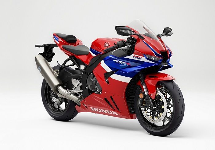 Honda Luncurkan CBR1000RR-R Fireblade 2024: Sensasi Berkendara Ala MotoGP dengan Harga Rp798 Juta