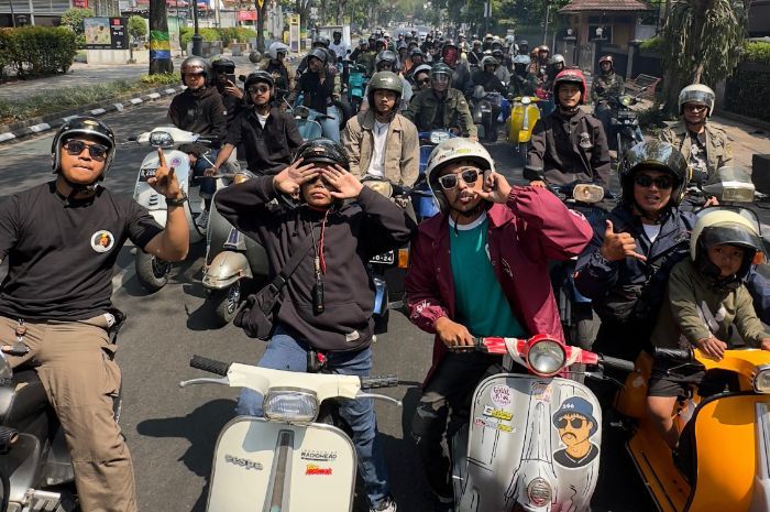 Scooter Prix Scoot & Toast: Kolaborasi Komunitas Skuter Bandung yang Meriah
