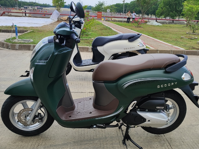 Melihat Lebih Dekat Fitur dan Spesifikasi Unggulan New Honda Scoopy 2024