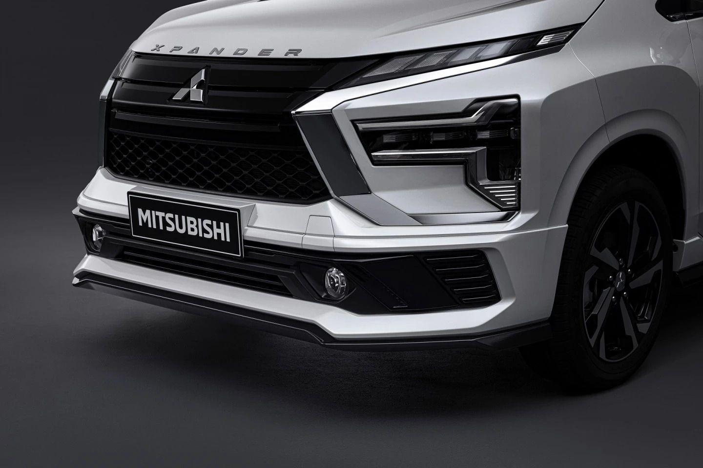 Rekomendasi Aksesoris Modifikasi Mitsubishi Xpander 2024, Mulai 3 Jutaan Dijamin Ganteng!