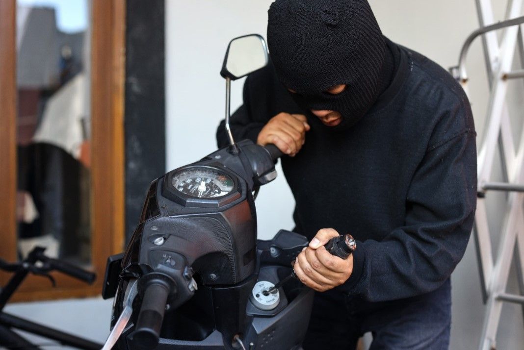 Pengguna Motor Belum Support Kunci Keyless Jadi Sasaran Empuk Kawanan Curanmor!