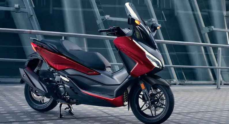 5 Kelebihan Honda Forza 250cc Terbaru 2025, Matic Jumbo dari Honda yang Cocok untuk Touring!