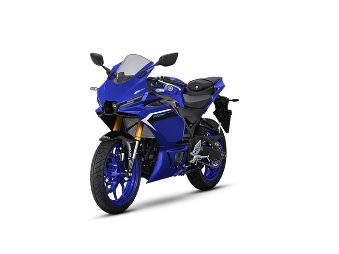 Yamaha R25 2025 Hadir dengan Wajah Baru yang Lebih Agresif dan Aerodinamis