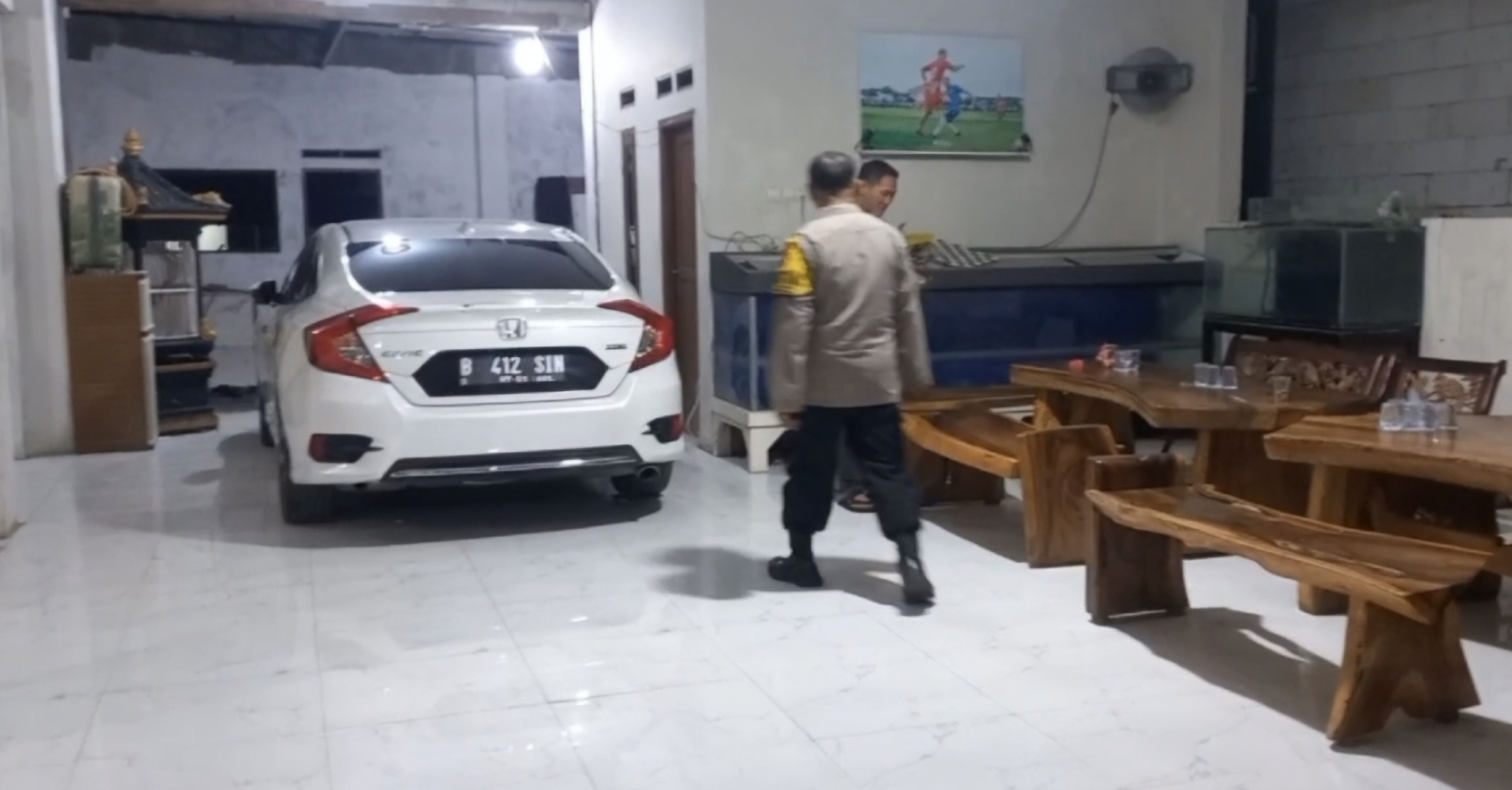 Civic Putih Milik Kades Kohod Jadi Sorotan, Ternyata Nunggak Pajak Puluhan Juta