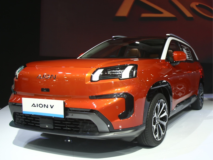 Perbedaan Jarak Tempuh dan Fitur Unggulan AION V Exclusive dan AION Luxury