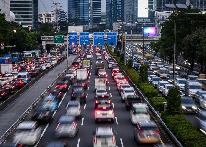 Diskresi Bahu Jalan di Tol Jakarta, Waktu Perjalanan 40 Menit Kini Hanya 16 Menit