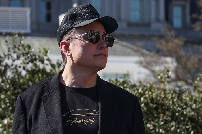Analis Kritik Elon Musk karena Abaikan Pabrik Tesla Selama 2 Bulan Lebih