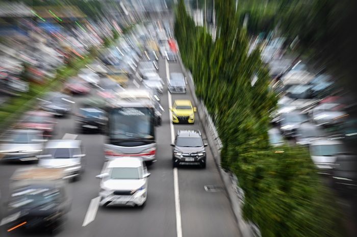 Kendaraan Melintasi Bahu Jalan Tol Dalkot Jakarta Diperpanjang Selama Ramadhan, Kini Mulai Pukul 17.00