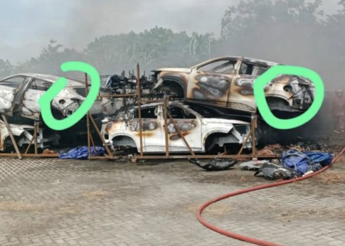 Kebakaran di Bekasi Hanguskan Ratusan Body Kit Mobil, Chery Sebut Bukan Kendaraan Listrik