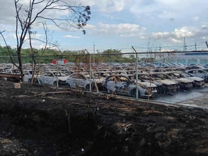 Gudang Mobil Kebakaran di Filipina, Ratusan Mobil MG Hangus
