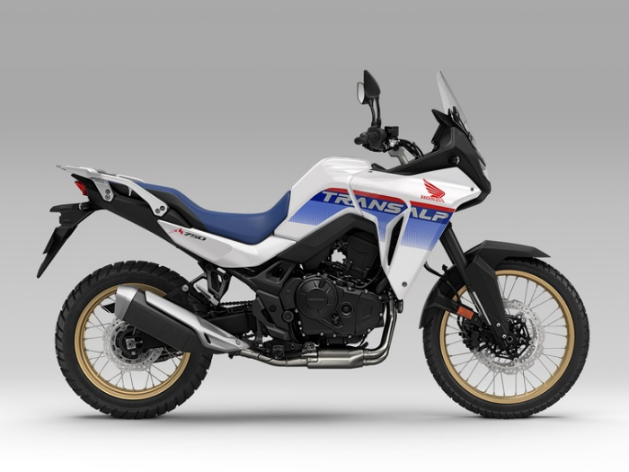Honda XL750 Transalp 2025 Hadir dengan Tampilan Baru dan Fitur Touring Kekinian