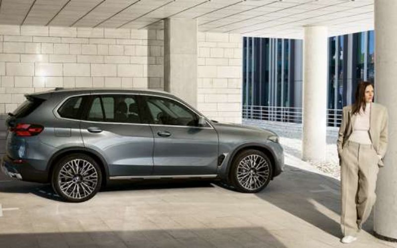 Berapa Harga BMW X5 Terbaru 2025? SUV Mewah yang Cocok Untuk Keluarga Muda dan Modern!