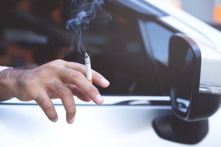 Gak Perlu Mahal! Ini 2 Cara Praktis Hilangkan Bau Rokok di Mobilmu