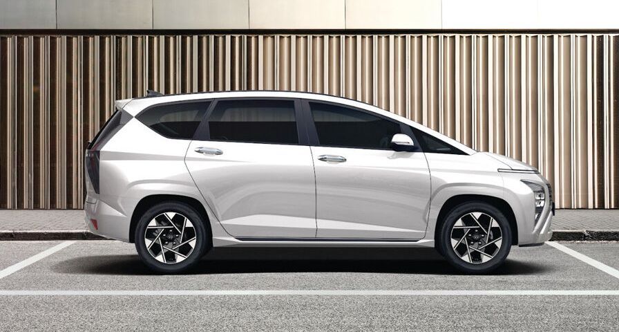 Intip Interior dan Kelebihan Hyundai Stargazer Essential Tech 2025 yang Bisa Kamu Pertimbangkan