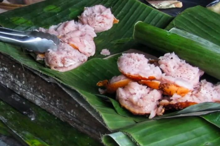 Kue Coro Mbah Kalim: Nikmatnya Kelezatan Kue Tradisional yang Melegenda