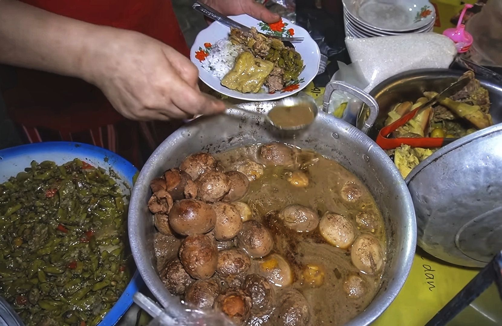 Lezatnya Sego Pedes Kampel, Rekomendasi Kuliner Pedas yang Ada di Pati