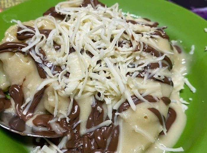 Mencicipi Rasa Legendaris Pancong Klender, Resep Puluhan Tahun yang Dijamin Bikin Nagih