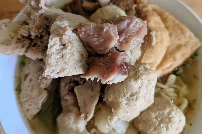 Enaknya Bakso Sido Roso: Banyak Varian dan Penuh Tetelan, Rekomendasi Kuliner Hits di Tangsel 