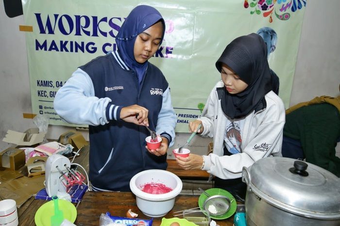 Bantu Kaum Perempuan Produktif, Srikandi Ganjar Gelar Workshop Pembuatan Cupcake