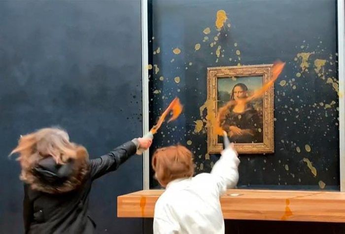 Bela Petani Prancis, Aktivis Lingkungan Protes Lempar Sup Ke Lukisan Mona Lisa