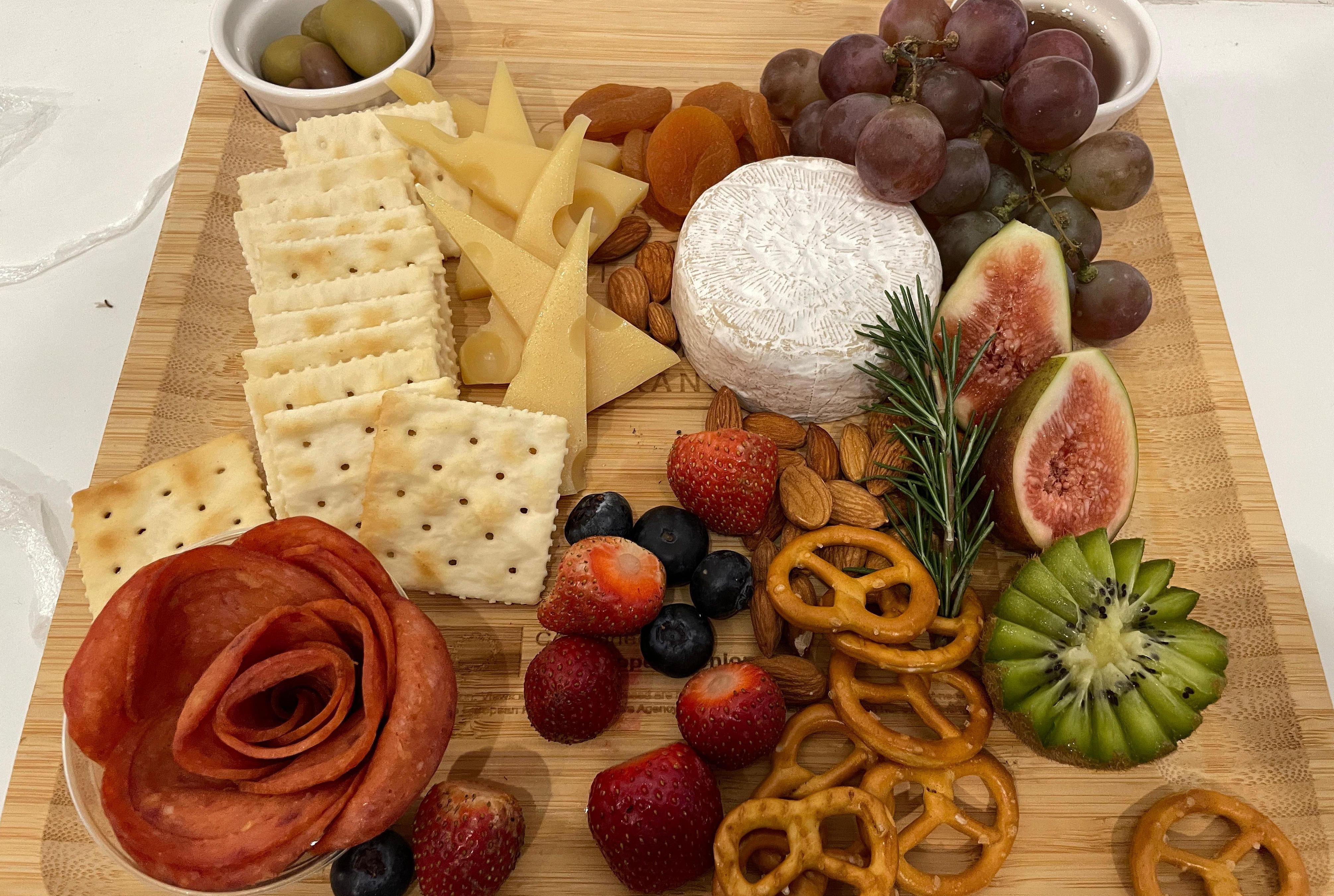 Mencicipi Varian Keju Prancis Dipadukan dengan Buah dan Kudapan Ringan