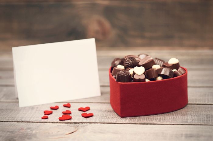 Ini Asal Usul Kenapa Coklat Identik dengan Hari Valentine