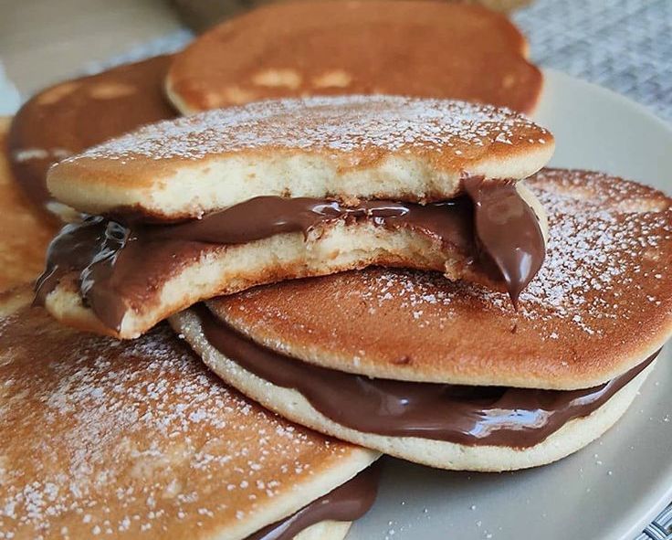 Pancake Isi Nutella, Sarapan Istimewa untuk Pagi yang Lezat