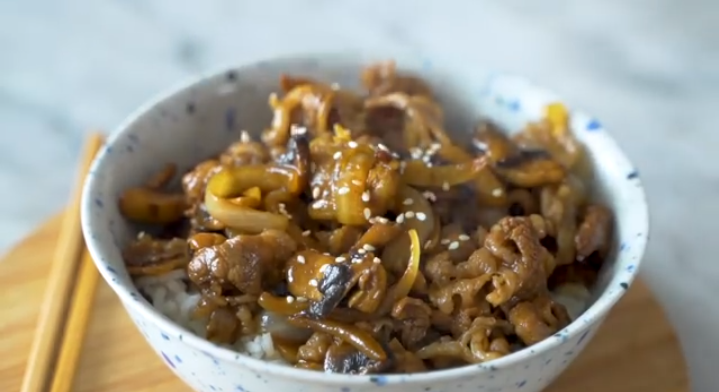 Resep Praktis Menu Beef Teriyaki ala HokBen: Dijamin Bikin Ketagihan!