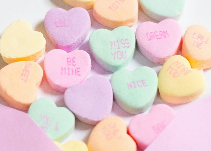 Menyimak Sejarah dan Fakta Permen Hati, Si Manis Simbol Valentine yang Ada Sejak Ratusan Tahun Lalu