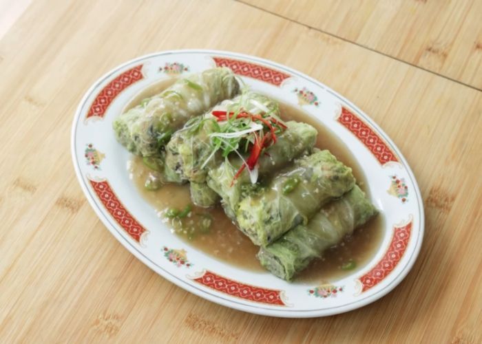 Resep Daging Gulung Sawi dengan Saus Gulai, Sajian Istimewa dengan Rasa Lezat yang Memikat Lidah!