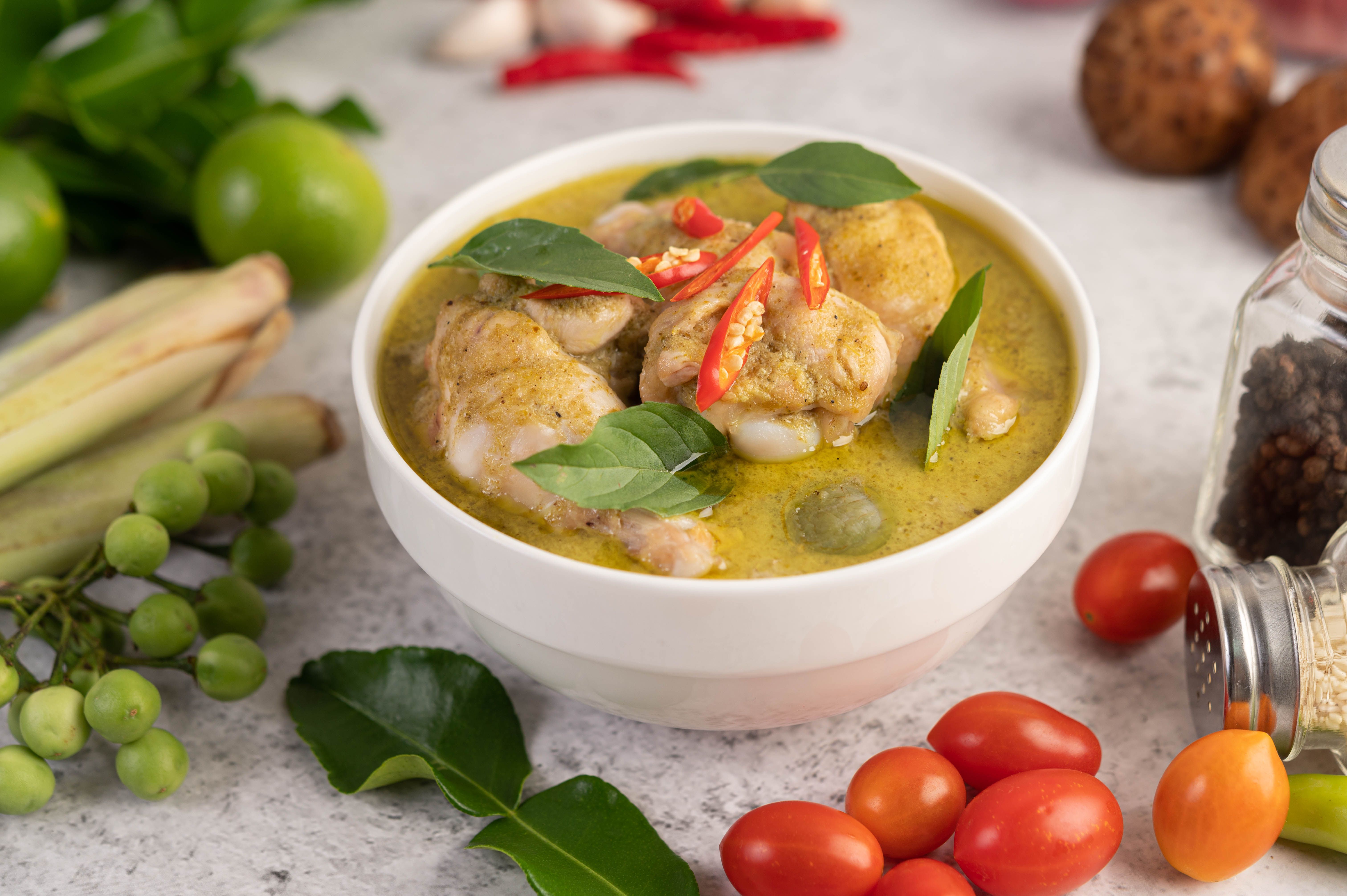 Resep Opor Ayam Kuning Praktis, Dijamin Enak dan Gurih