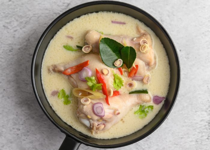 Mengulik 5 Makanan Khas Lebaran dari Berbagai Negara, Indonesia Punya Opor Ayam!