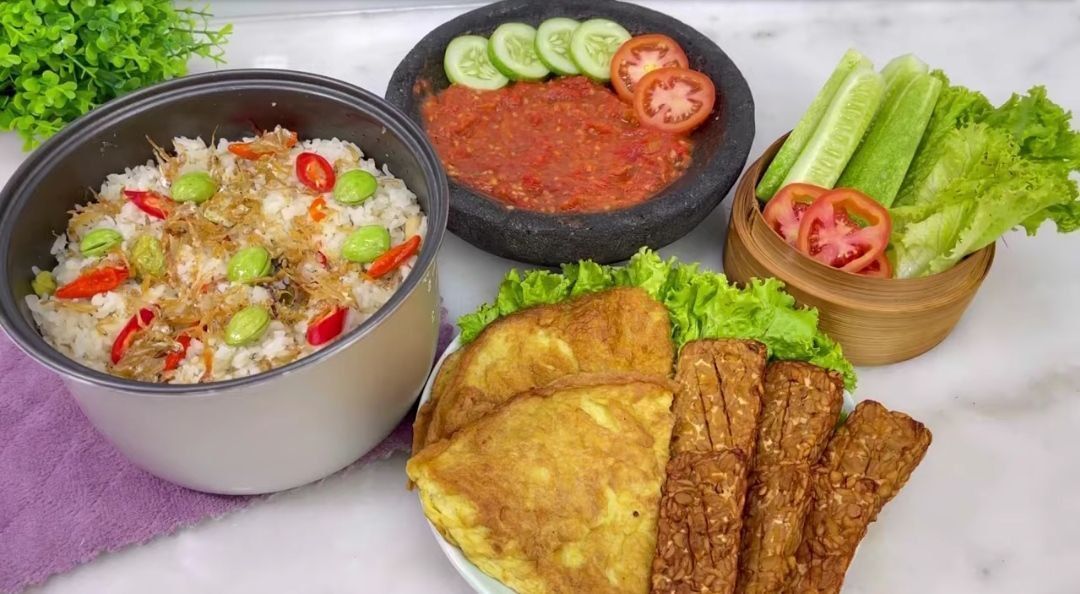 Resep Nasi Liwet yang Lezat, Cocok untuk Makan Bersama