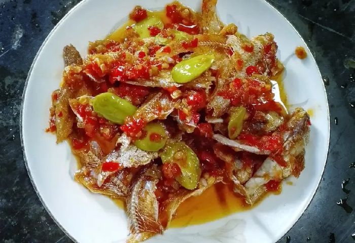Resep Praktis Sambal Pete Ikan Asin, Menu Sederhana tapi Menggugah Selera!