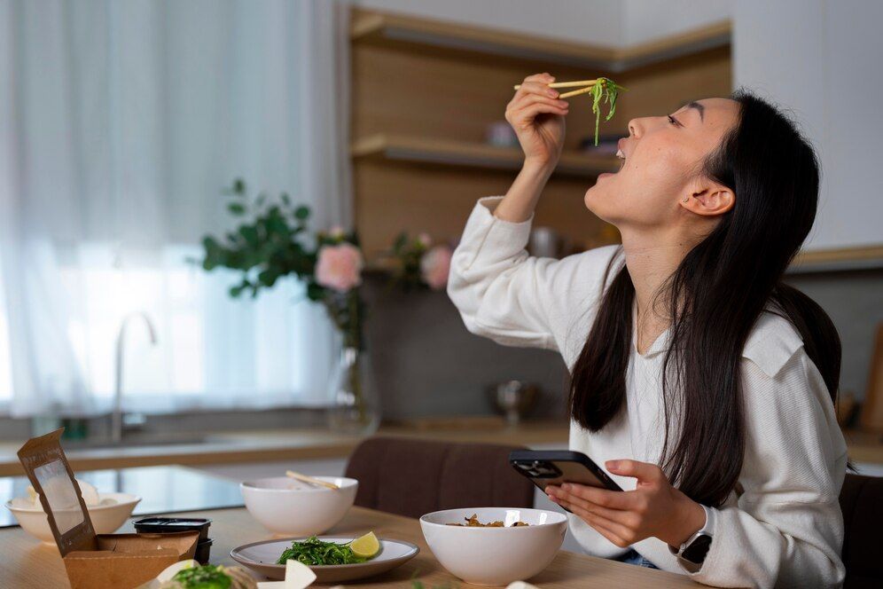 Mengulik Manfaat dan Langkah-langkah Mindful Eating agar Tak Makan Berlebihan