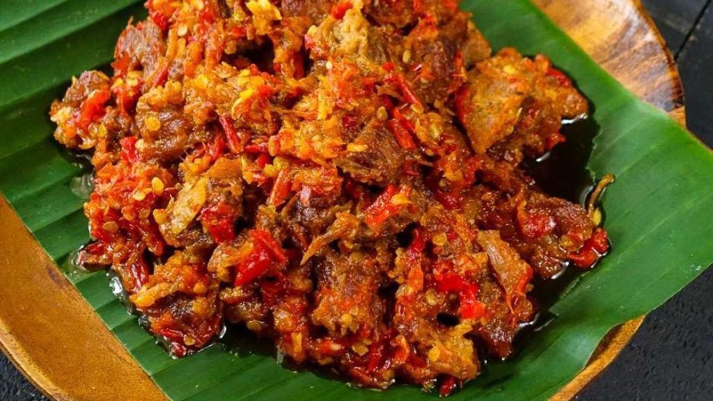 Resep Oseng Daging Mercon: Pedasnya Mantap, Rasanya Maknyus!